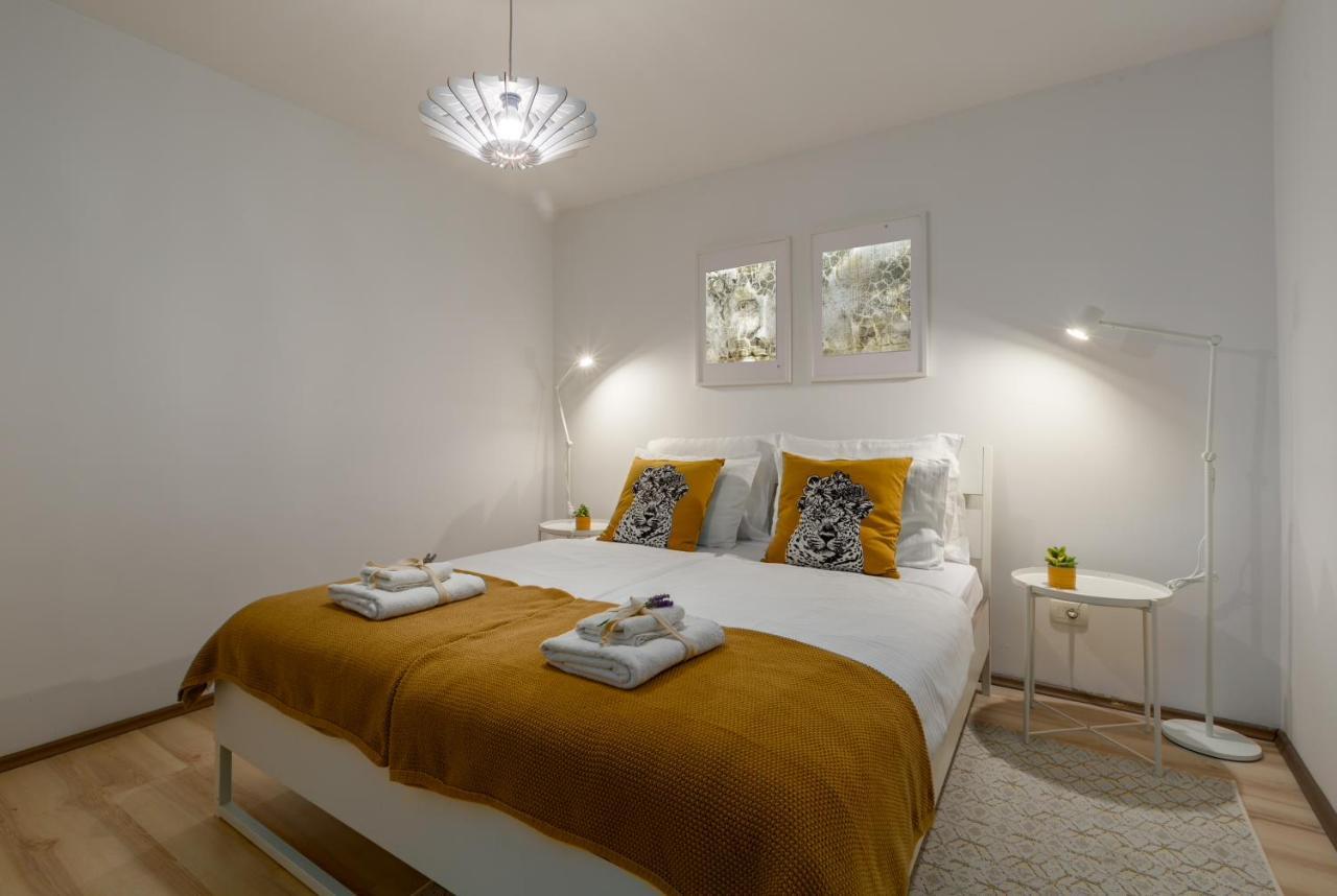 Apartments Agata Novigrad  Exterior photo