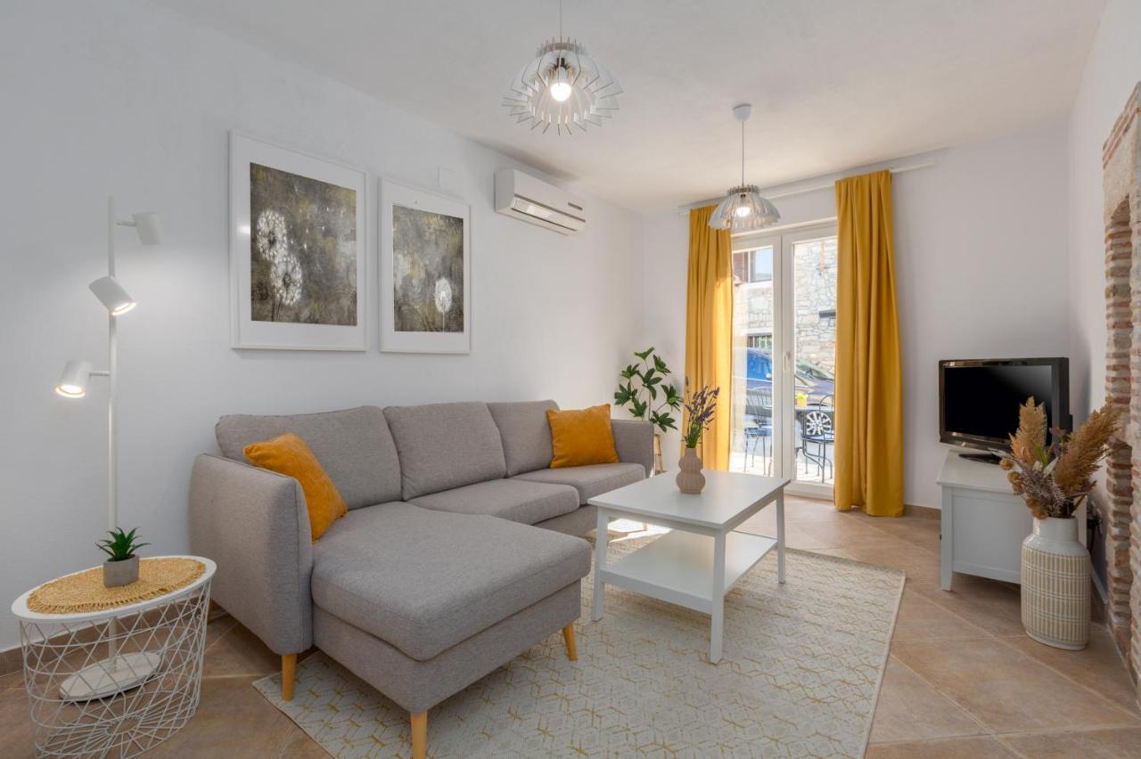 Apartments Agata Novigrad  Exterior photo