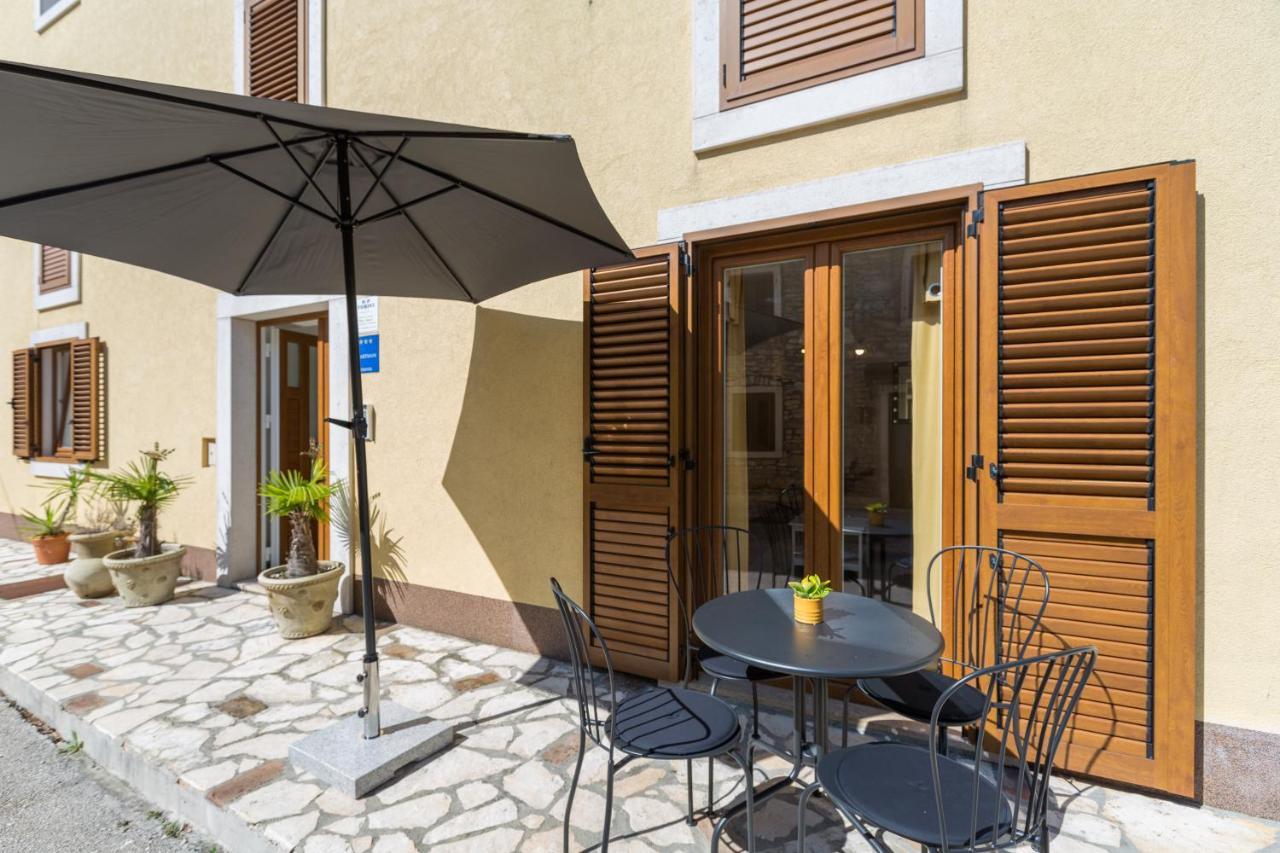 Apartments Agata Novigrad  Exterior photo