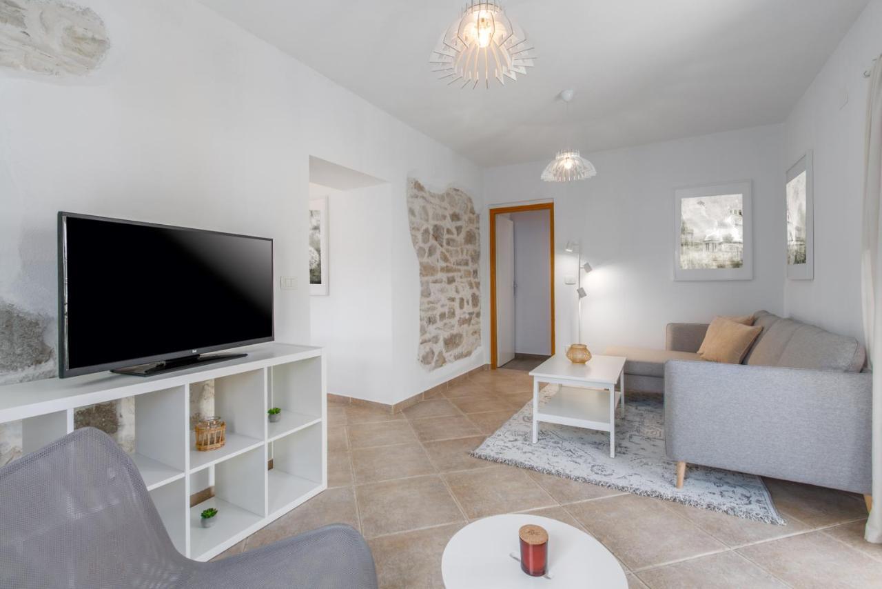 Apartments Agata Novigrad  Exterior photo