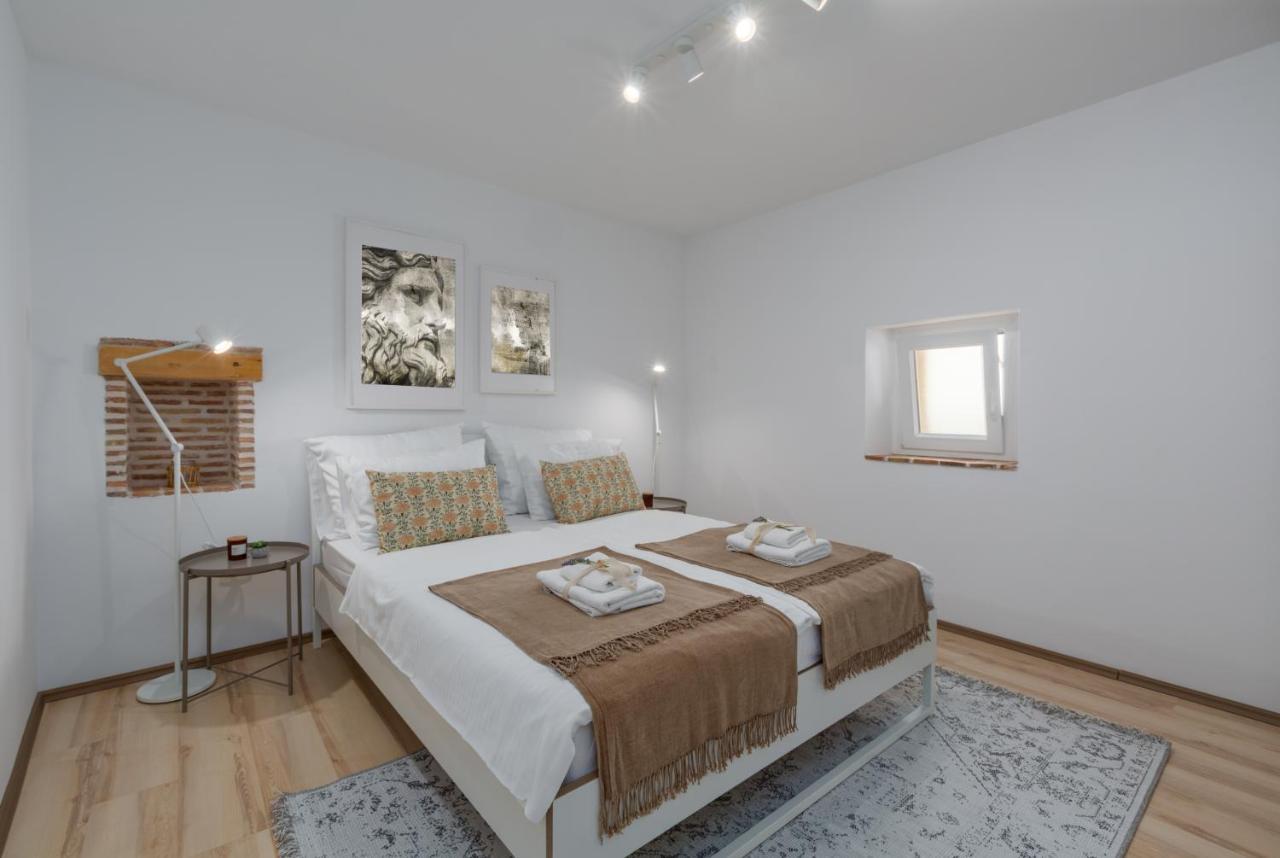 Apartments Agata Novigrad  Exterior photo