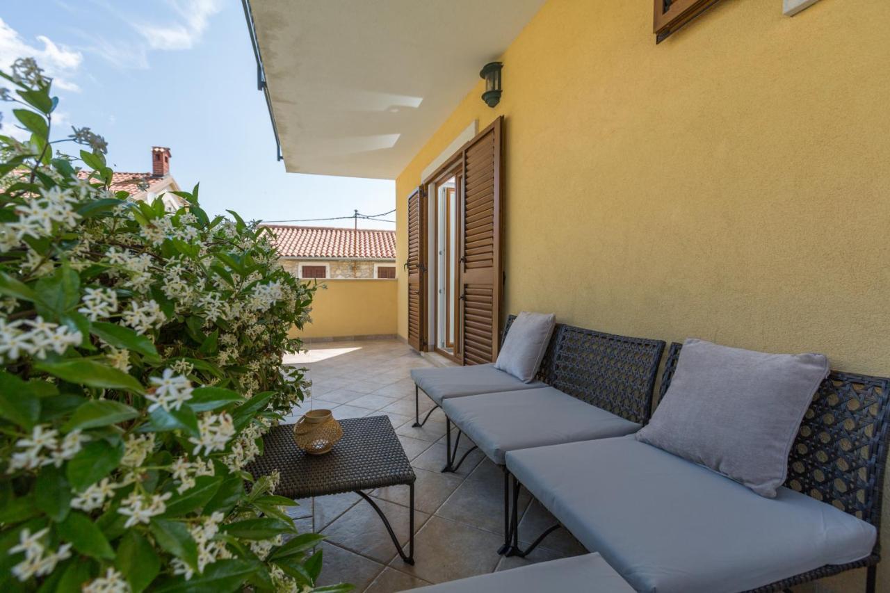 Apartments Agata Novigrad  Exterior photo